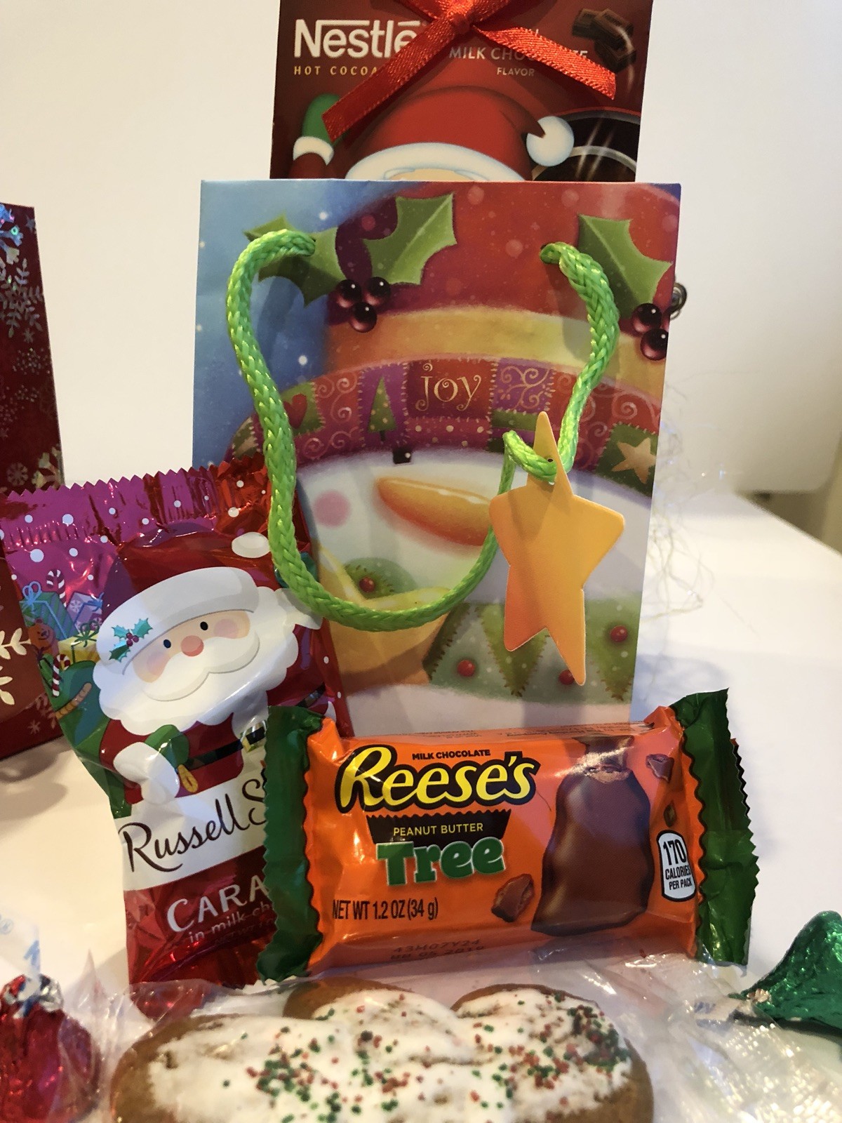 Christmas Chocolate Lovers PEPPERMINT LINDOR TRUFFLES RUSSELL STOVER Candy Gift