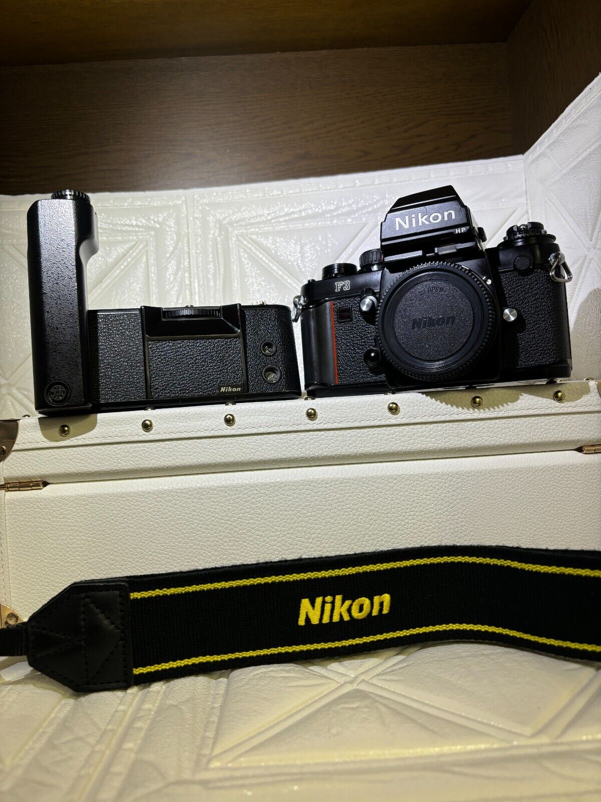 N MINT》 Nikon F3 HP F3HP SLR Film Camera Body MD-4 Motor N MINT》 Nikon F3 HP F3HP SLR Film Camera Body MD-4 Motor