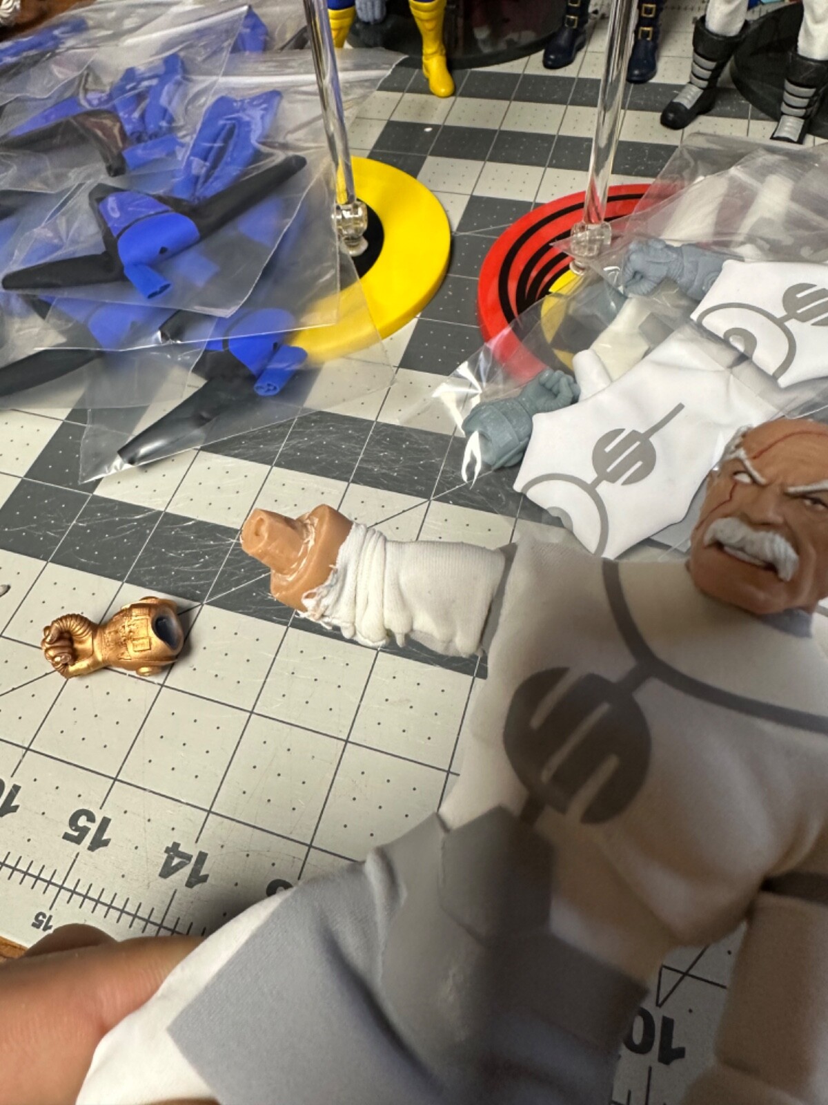 One 12 mezco conquest and invincible suits