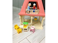 little tikes grandma's house