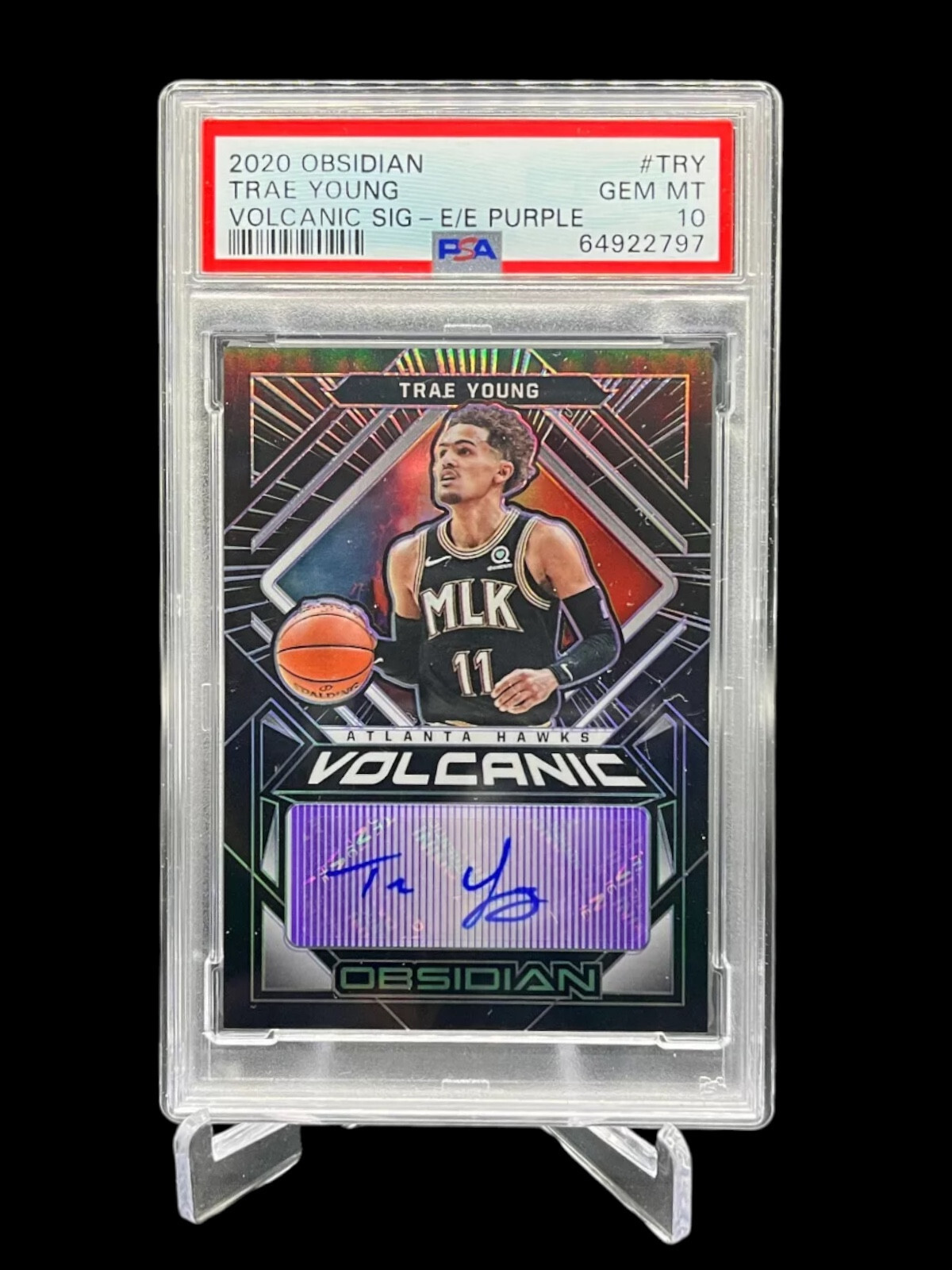 2020-21 Panini Obsidian Trae Young Volcanic Signatures 2020-21 Panini Obsidian Trae Young Volcanic Signatures
