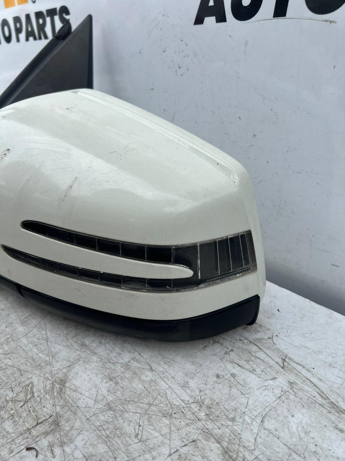 MERCEDES M CLASS W166 03/2012-01/2016 LEFT DOOR MIRROR POWER FOLD 2 PLUGS - thumbnail 3