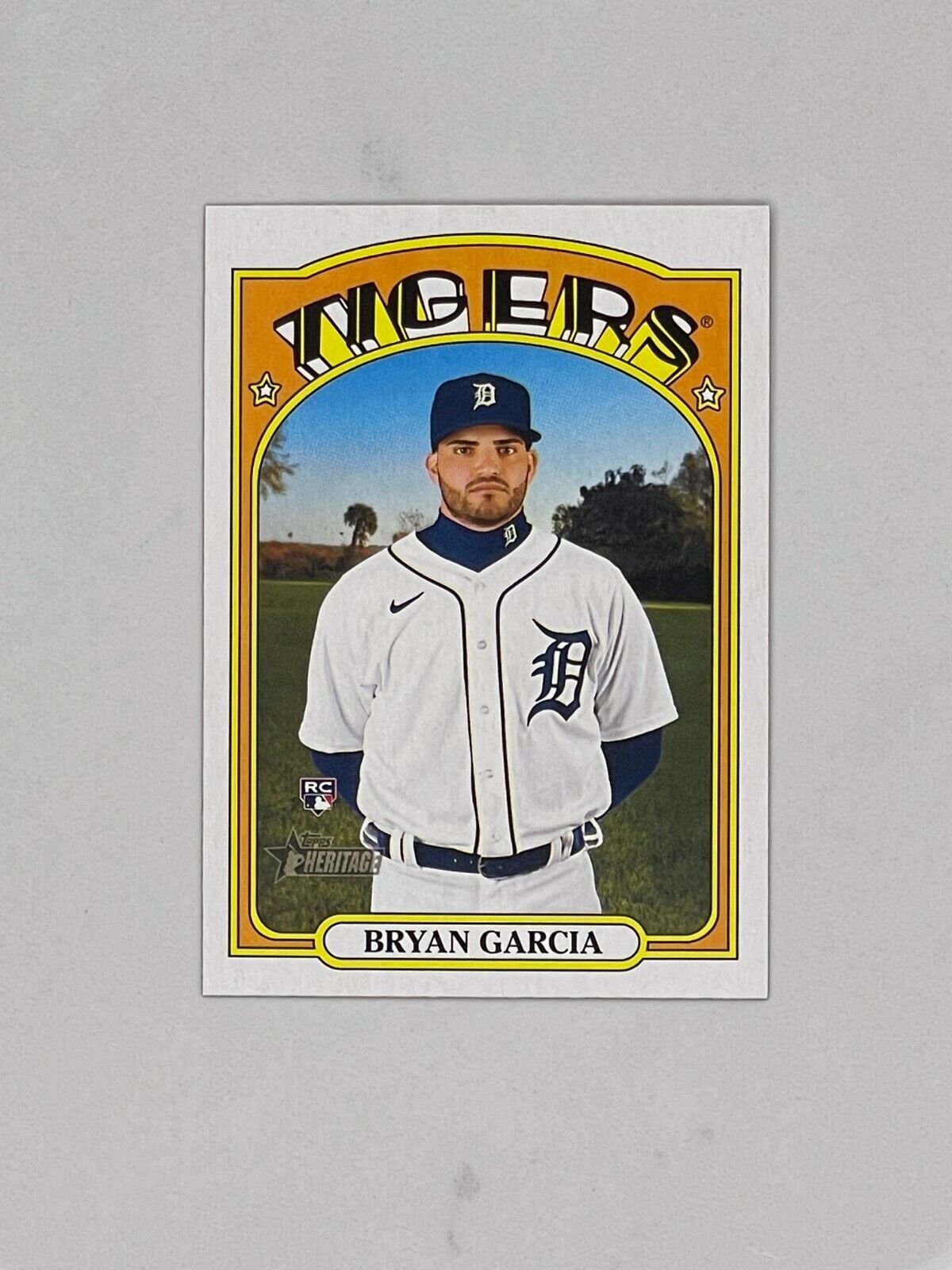 2021 Topps Heritage #642 Bryan Garcia Rookie Card. rookie card picture