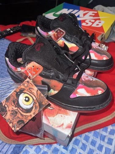 靴 NIKE SB Dunk Pushead Dunk Low SB 'Pushead' - Nike - 313233 001 - black/black