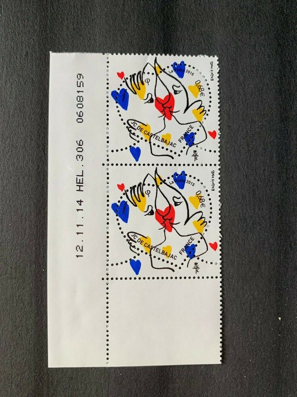 Paire Timbres DatÃ©S France 2015. Yt 4924. CÅUrs Castelbajac. Bdf