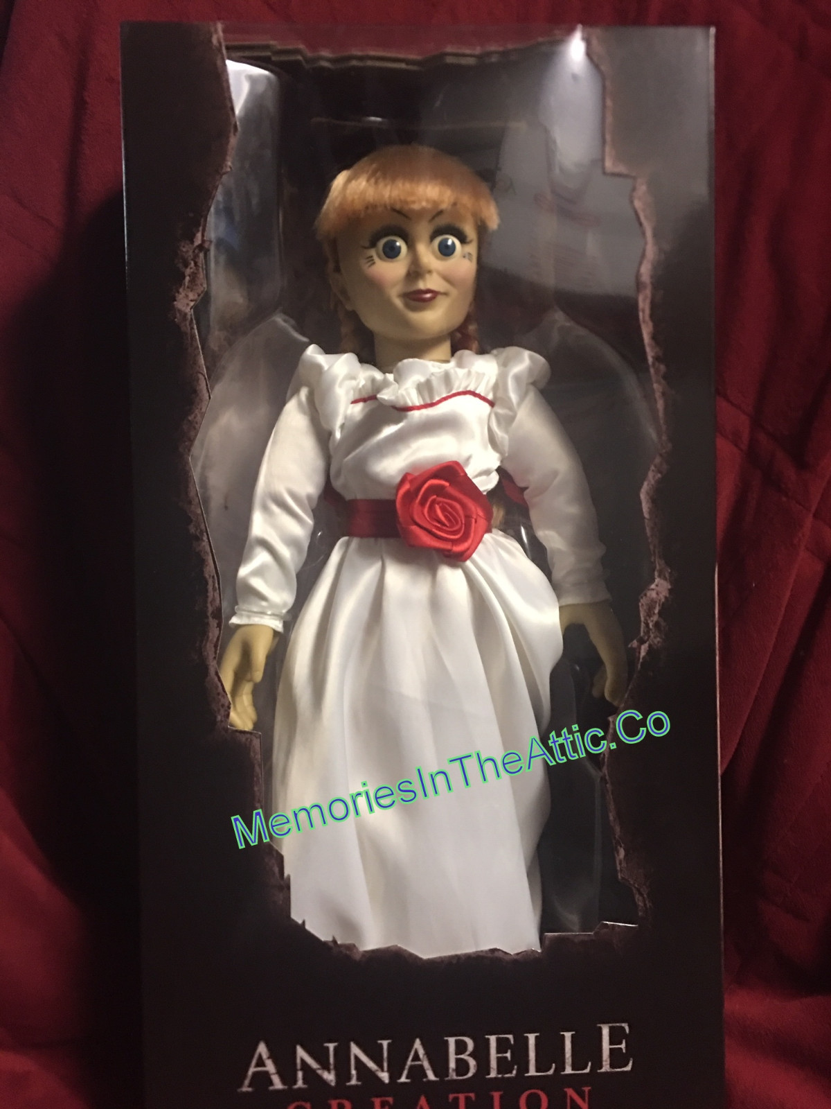 mezco toyz annabelle