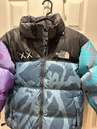 NEW KAWS X The North Face Retro 1996 Nuptse Jacket Blue NEW KAWS X The North Face Retro 1996 Nuptse Jacket Blue