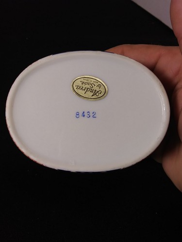 Andrea by Sadek Porcelain Trinket Jewelry Box with Dog on Lig