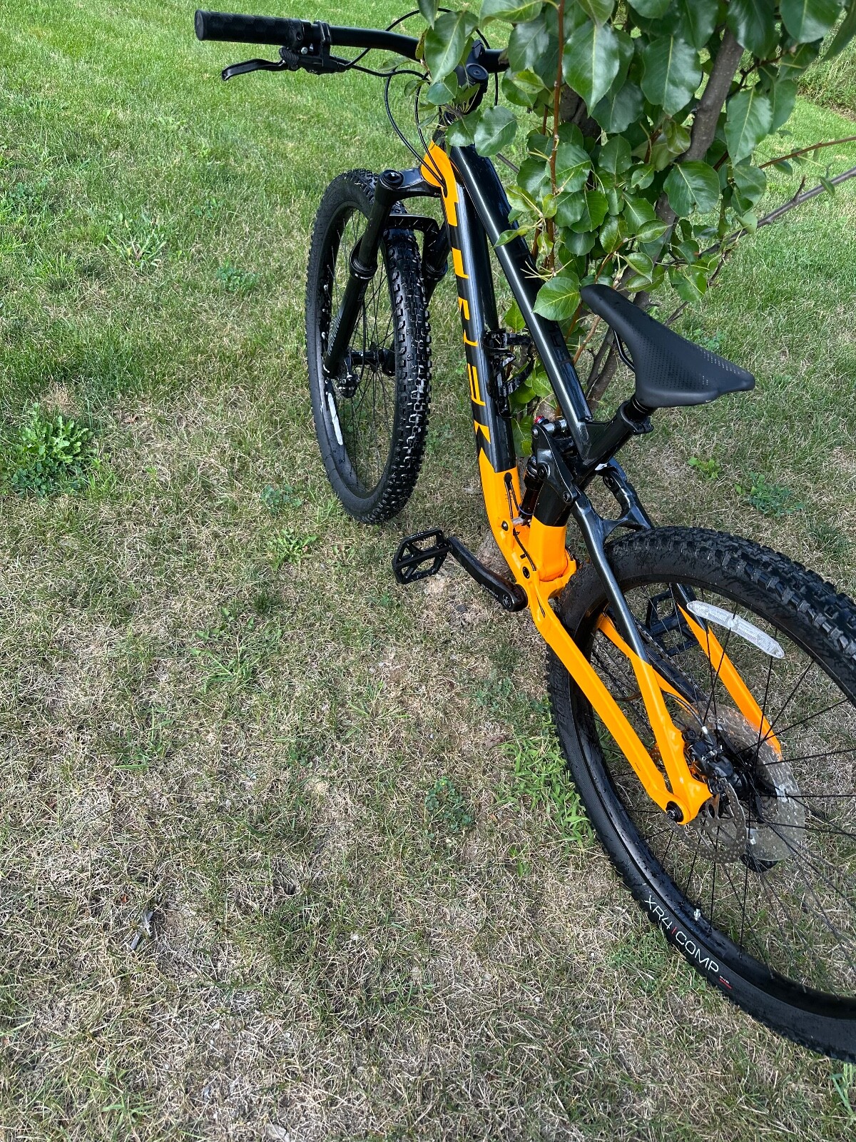 2022 Trek Fuel EX 5 Full Suspension, Size M, Used, Orange and Grey