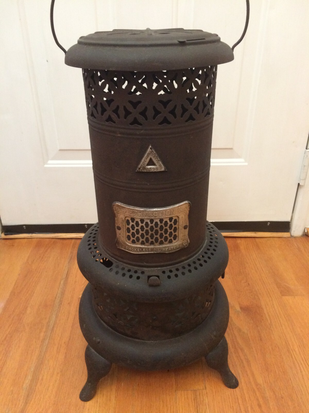 Antique 1913 Perfection Smokeless Oil Heater No 530 StoveのeBay公認海外通販｜セカイモン