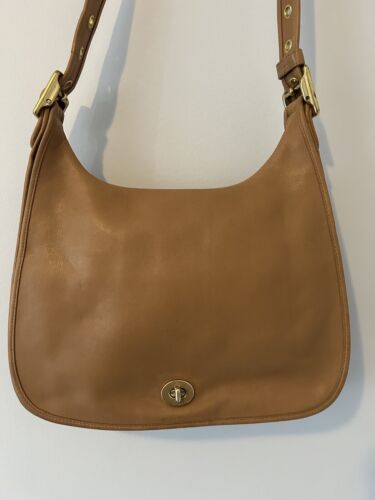 Coach 9718 Legacy Crescent Tan Leather Flap Authentic Coach 9718 Legacy Crescent Tan Leather Flap Authentic