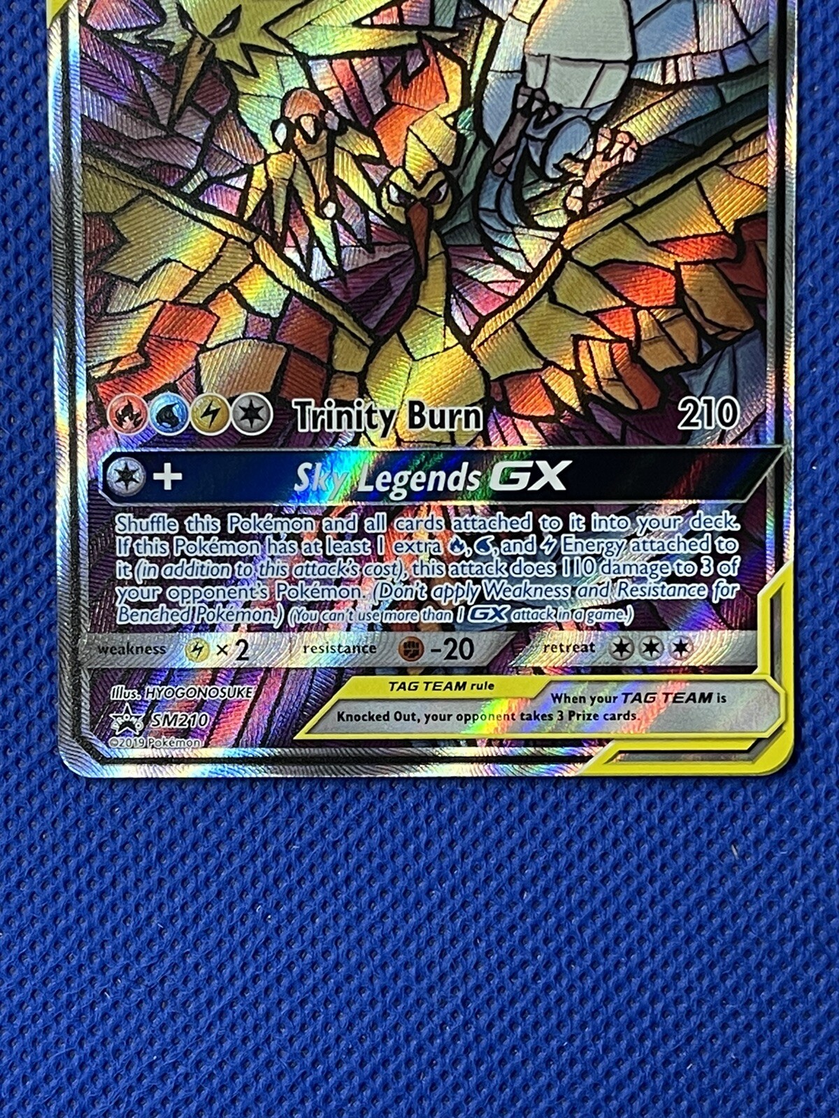 Pokémon Moltres & Zapdos & Articuno GX - SM210 - Alternate