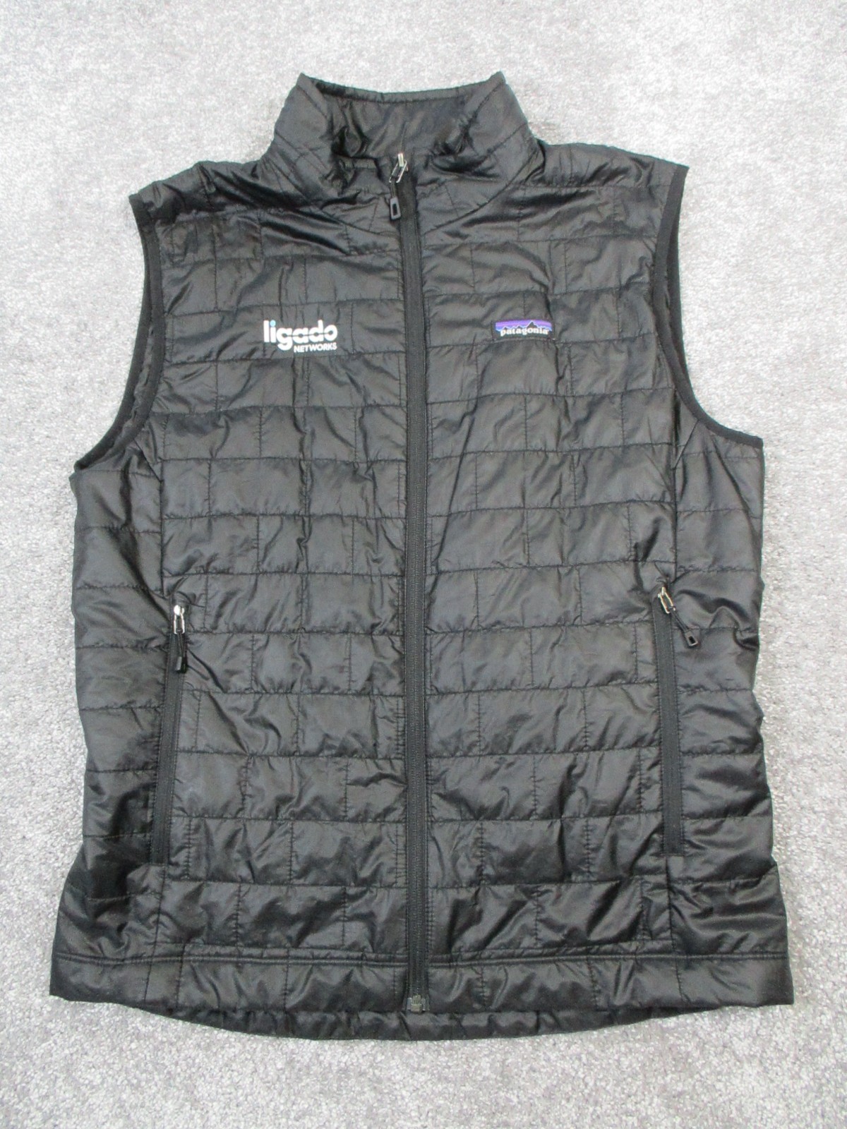 patagonia Men's Nano Puff® Vest M ブラック Men's Nano Puff Vest by Patagonia