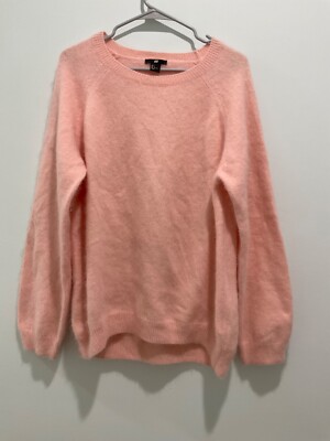 H&M Premium 70% angora Women s Crew Neck Sweater Sz L  Fluffy Soft Pink