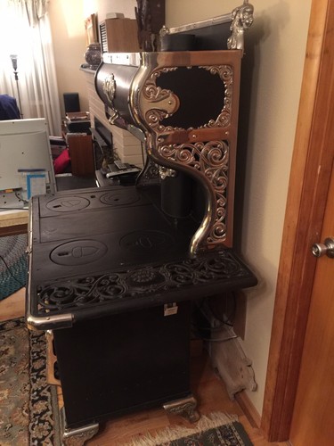 Antique Modern Acorn Cook Stove