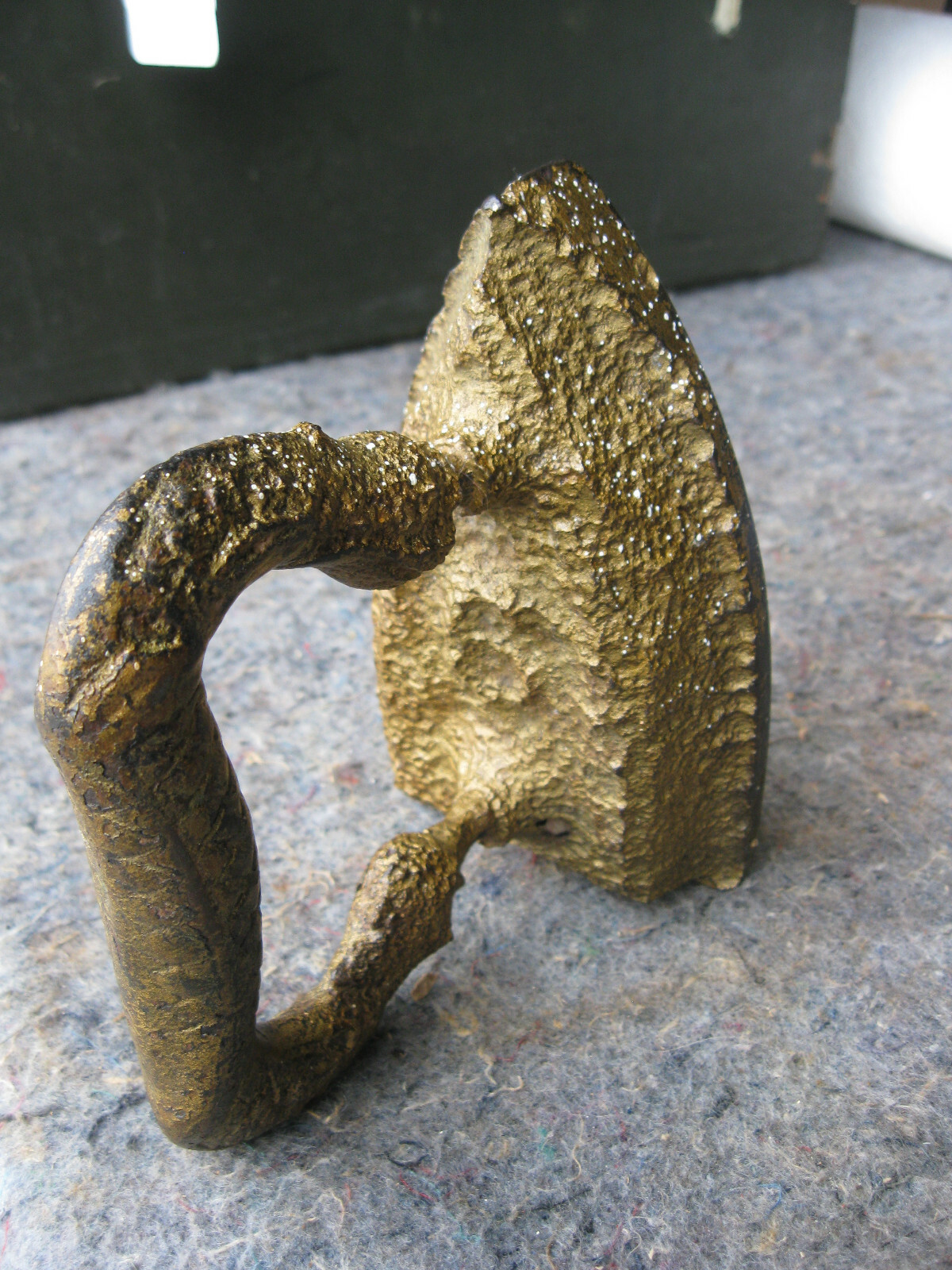 Antique Early 1900's Cast Iron Sad Iron No. 6