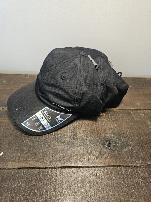 Mission Black Cooling Performance Hat One Size