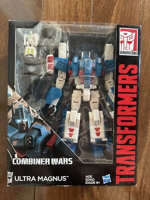 2014 Hasbro Transformers Generations Combiner Wars Ultra Magnus- NISB