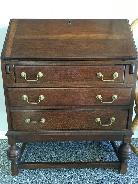 Essay writers gumtree image