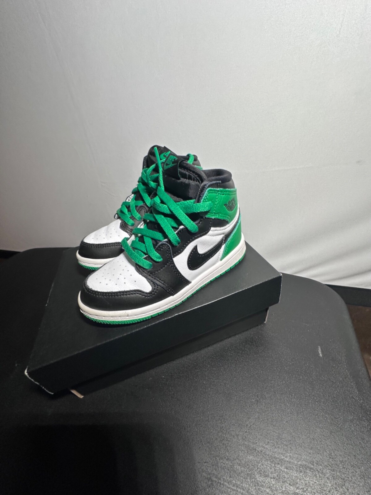 ★Nike AirJordan1Retro High OG LuckyGreen Nike Air Jordan 1 High OG Lucky Green DZ5485-031 Mens Shoes