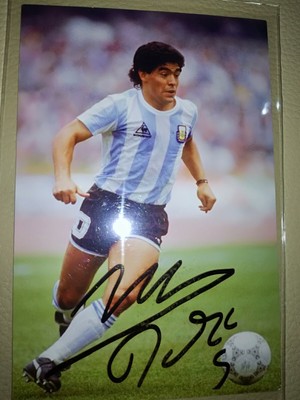 Maradona Autografo a mano Hand su Foto Originale Napoli Cm 14,5x 10 con COA