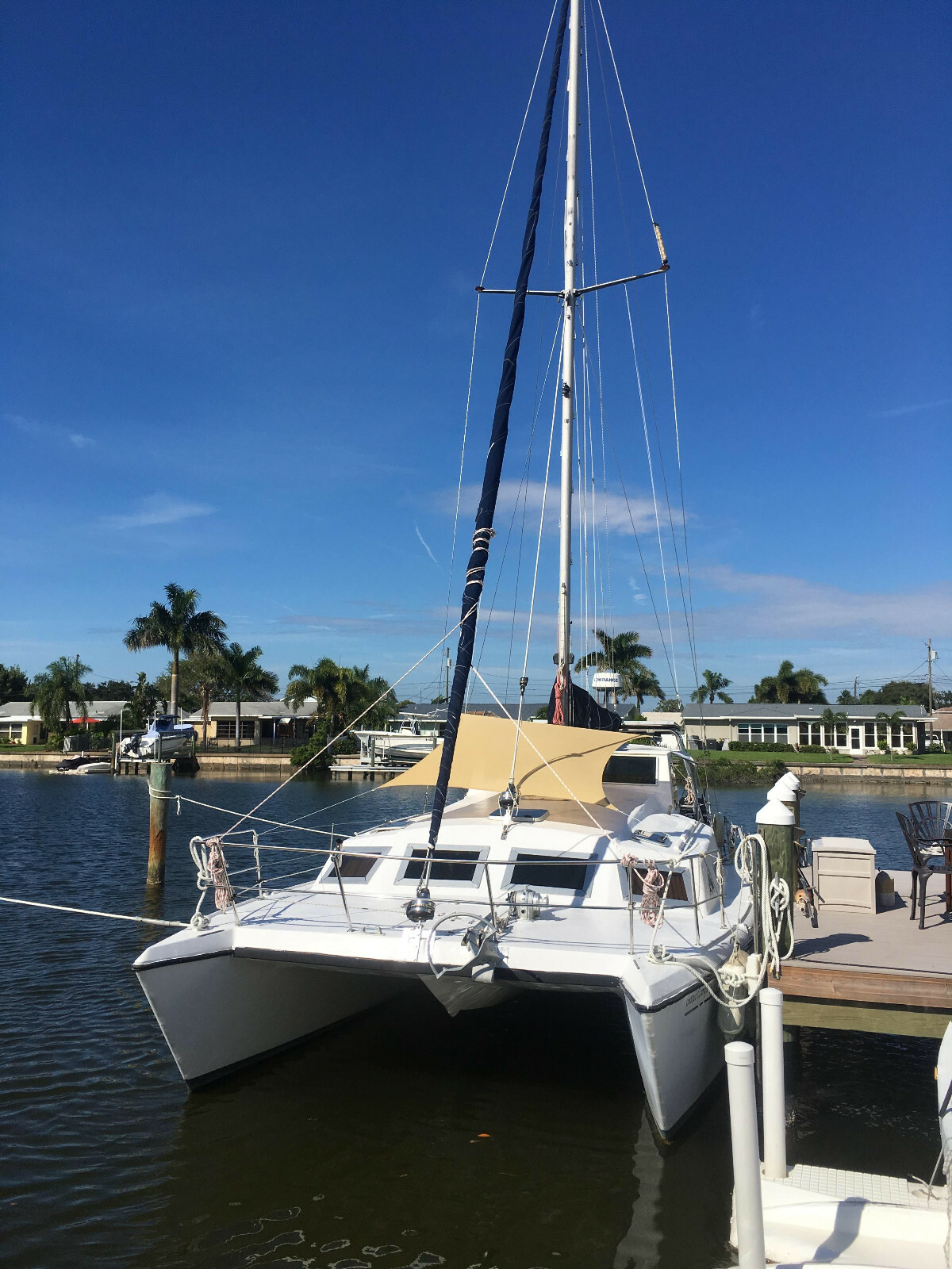Sailing catamaran
