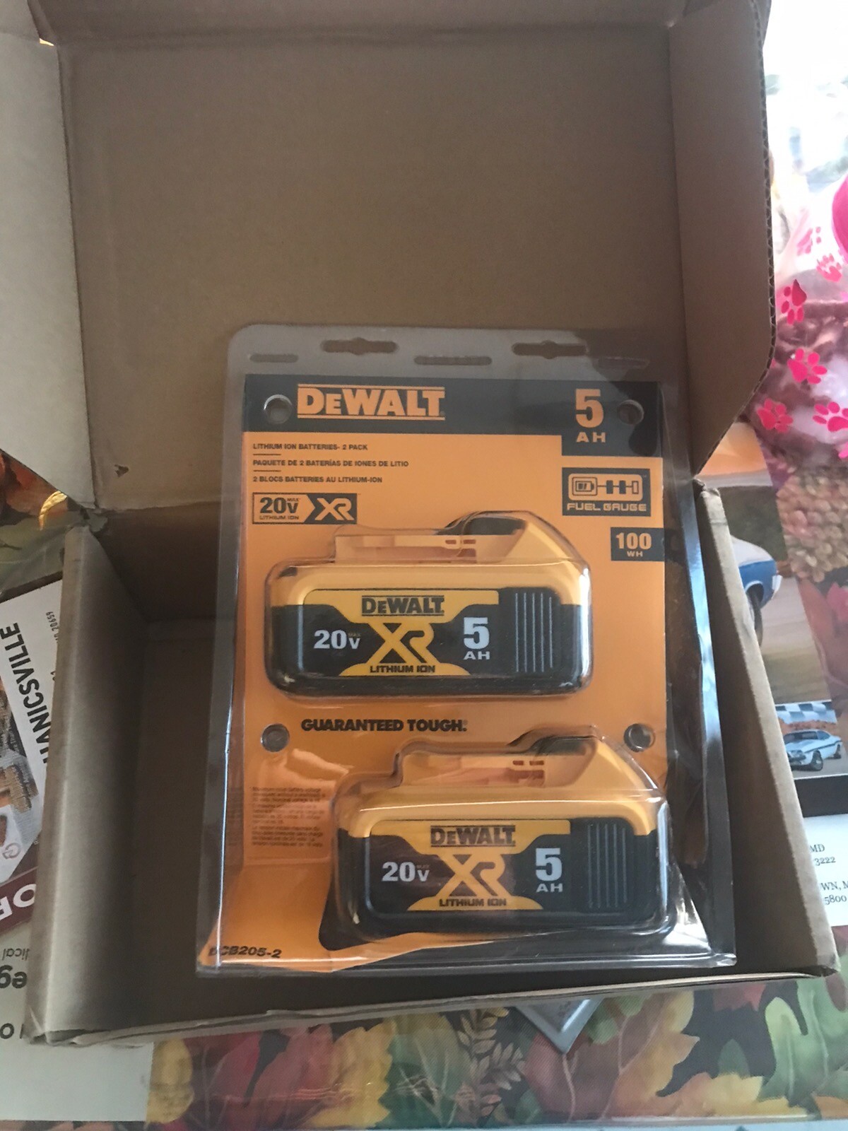 2Pack Dewalt DCB205 20V MAX XR 5.0 Ah Compact Power Tool Bat
