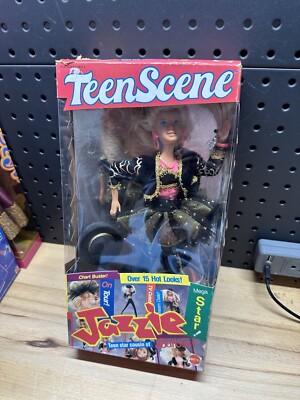 Mattel Teen Scene Jazzie Teen Star Barbie's Cousin #5507 Vintage 1990s