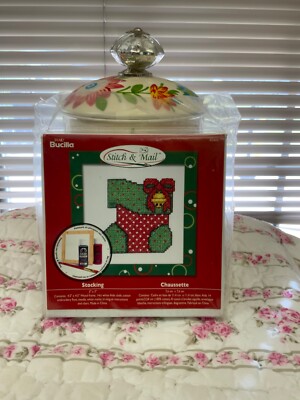 CHRISTMAS STOCKING PIC KIT  Bucilla Stitch & Mail Counted Cross Stitch KIT 85400