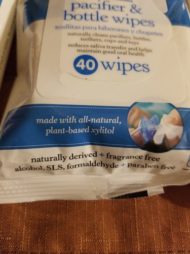 Dr. Brown's Pacifier and Bottle Wipes,(7 packs)= 280 Count #k9