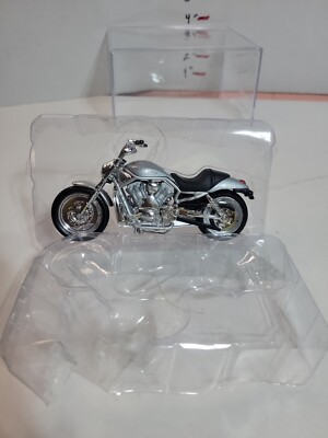 MAISTO HARLEY DAVIDSON #787093 1993 FLSTN HERITAGE SOFTAIL MOTORCYCLE MODEL TOY