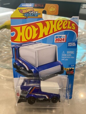 2024 Hot Wheels #168 HW Ride-Ons 5/5 RINK RACER Blue w/Black RA Spoke Wheels