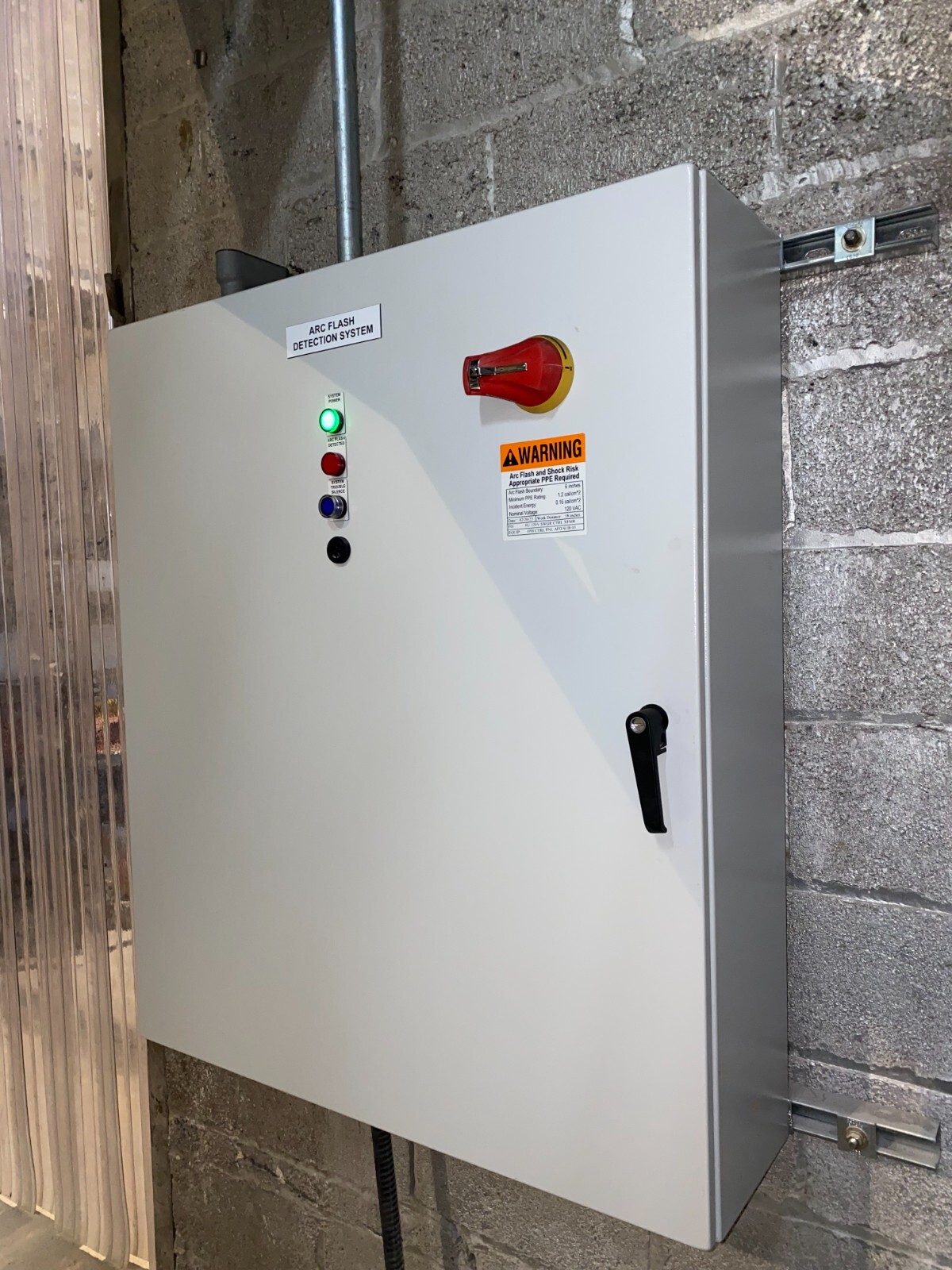 IE TRAP ® ARC FLASH DETECTION SYSTEM - REMEDIATES EQUIPMENT FED FROM ONE SOURCE