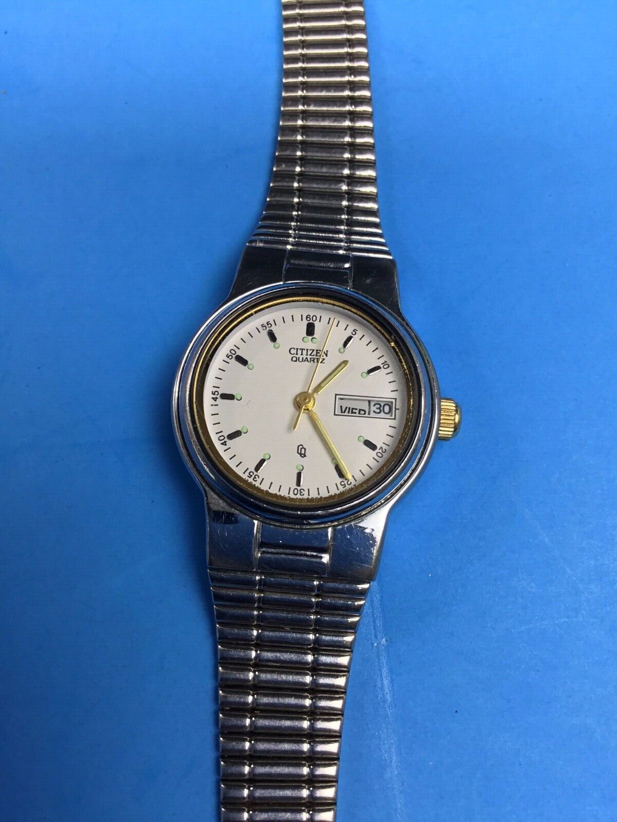 Vintage Citizen Cq Quartz Day Date 6000 Watchsilver Gold