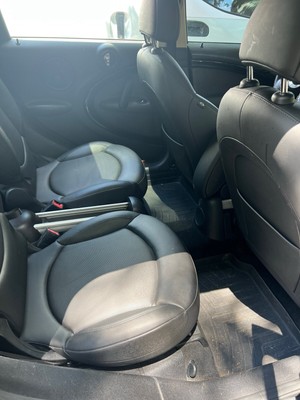 image 3 of interior