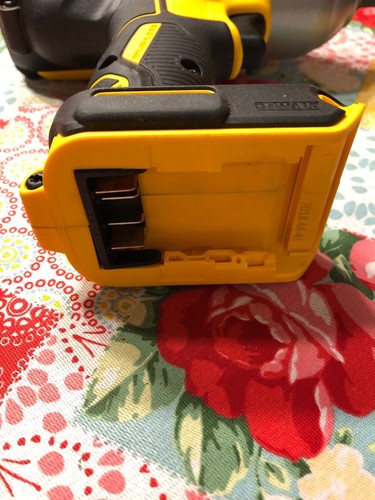 DEWALT DCF897B 20V Max XR High Torque Impact Wrench 3/4”