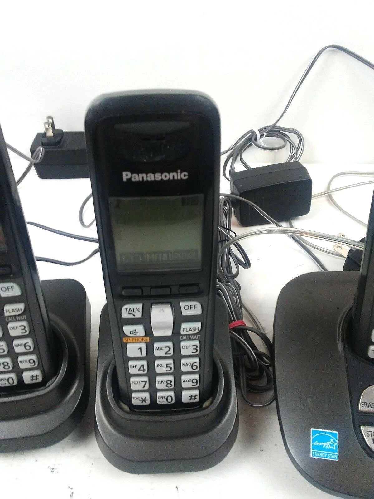 Panasonic KX-TG6431 Expandable Phone System DECT6.0, w/ 4 Handsets KX-TGA641