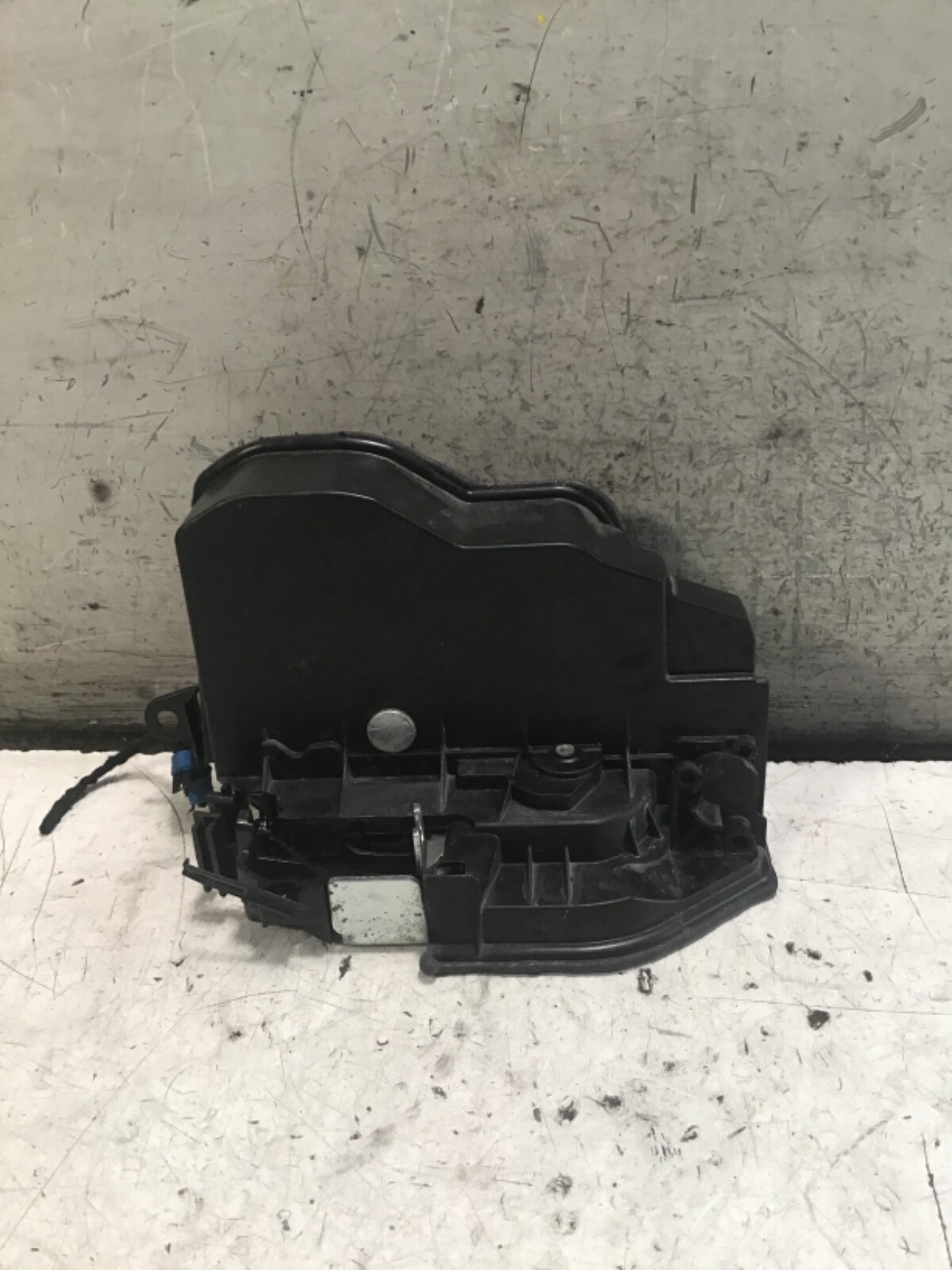 Serratura porta posteriore sinistra BMW X4 2017 7318417