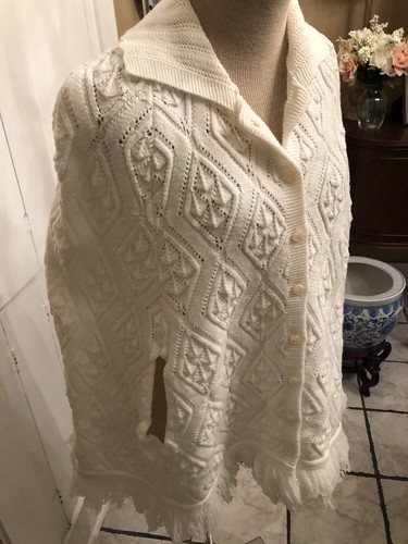 Wintuck Cream Knit Fringe Poncho Vintage OS