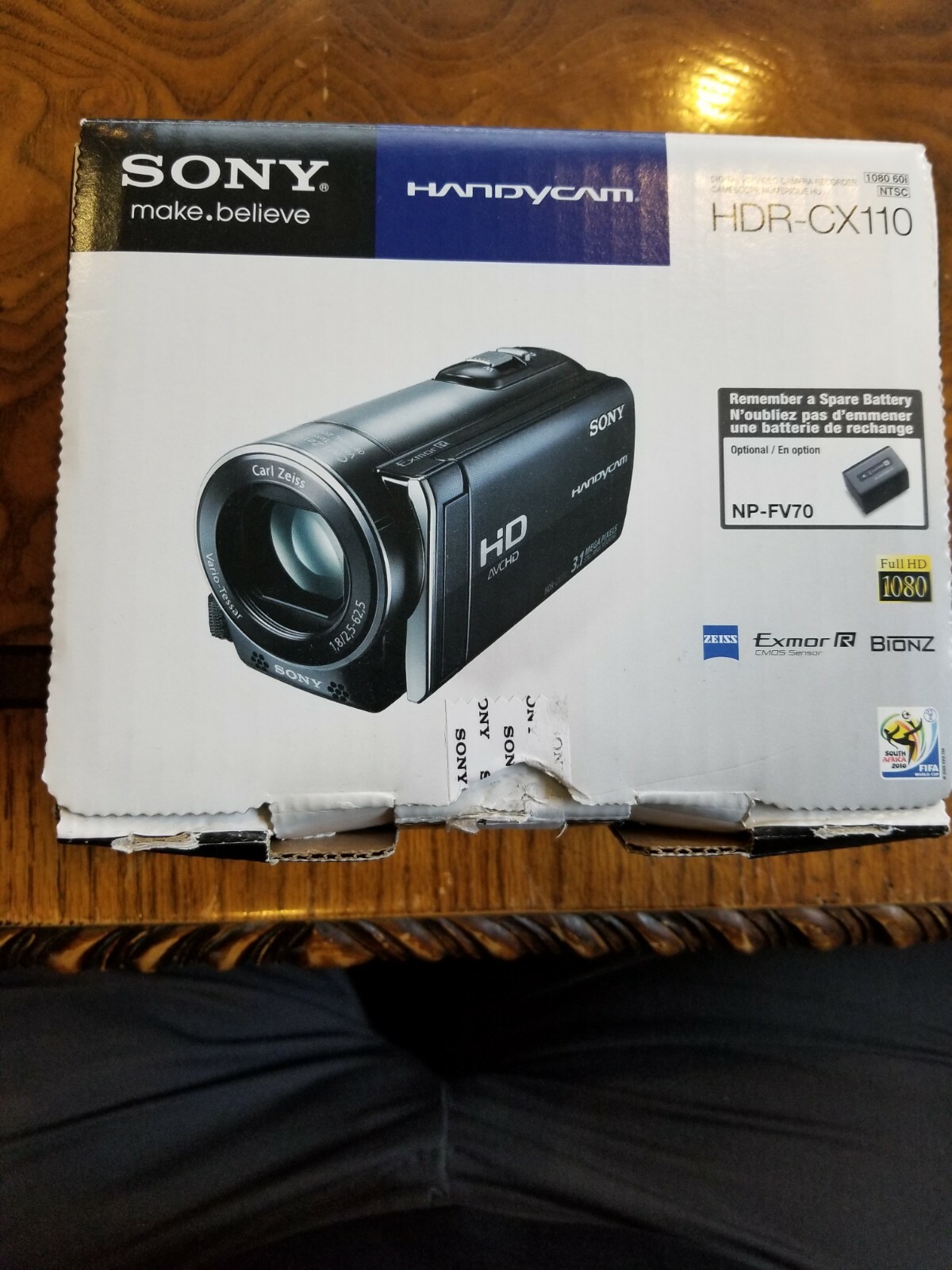 SONY Handycam HDR-CX700 箱付き P2028 SONY Handycam HDR-CX700 箱付き