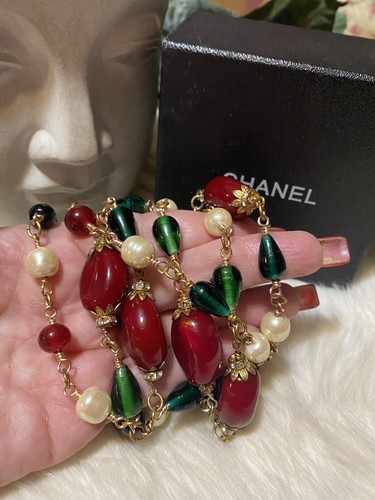 vintage◯red bijou & pearl  necklace◯ Chanel Mega Rare Vintage Spectacular Gripoix Red Green and