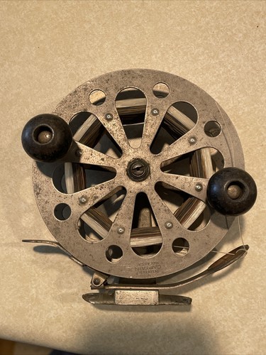 Vintage Pflueger Captain Saltwater Fly Fishing Reel