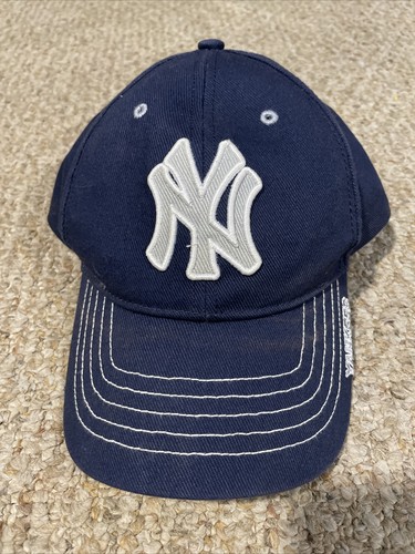 COACH ×MLB New York Yankees　野球ボール　インテリア. COACH ×MLB New York Yankees 野球ボール インテリア. - メルカリ
