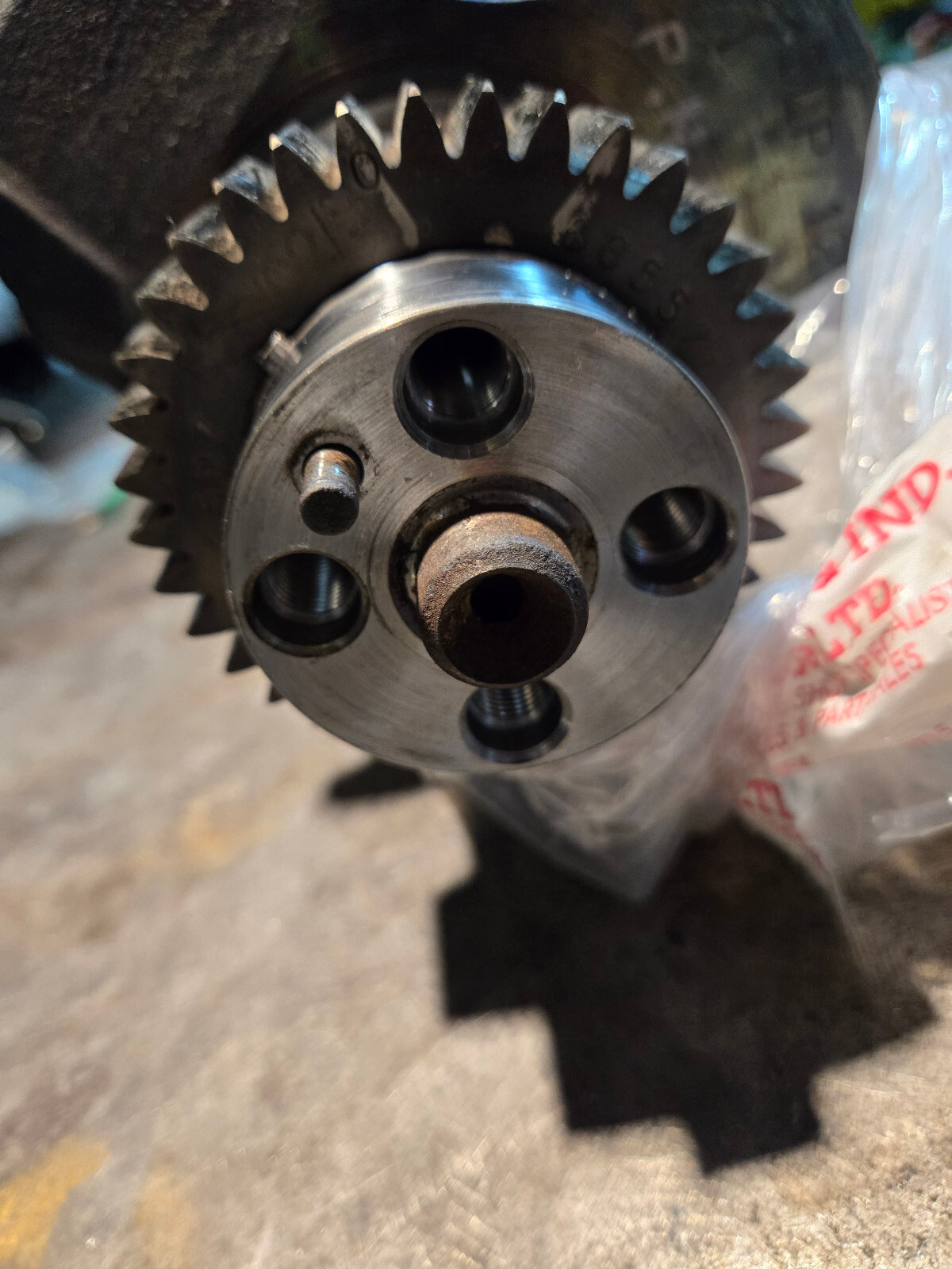 REMAN CUMMINS 6.7L CRANKSHAFT 4935613 POLISHED SONOFLUXED COMPLETE W GEAR - Picture 2 of 12