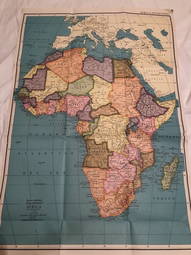 VINTAGE MAP OF AFRICA (IN SPANISH) COLOR PRINT