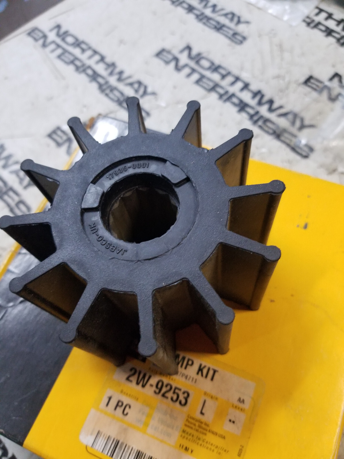 Caterpillar 2W9253 Genuine OEM Auxiliary Sea Water Pump Kit for 3208 3406b 3412 - Picture 2 of 3