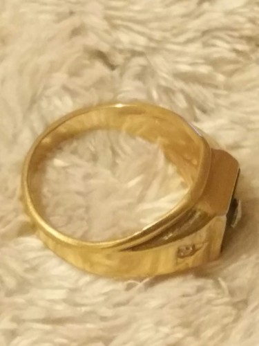 18k yellow gold  Mens Ring 3 Accent Stone Designer Black Onyx Vintage gents look