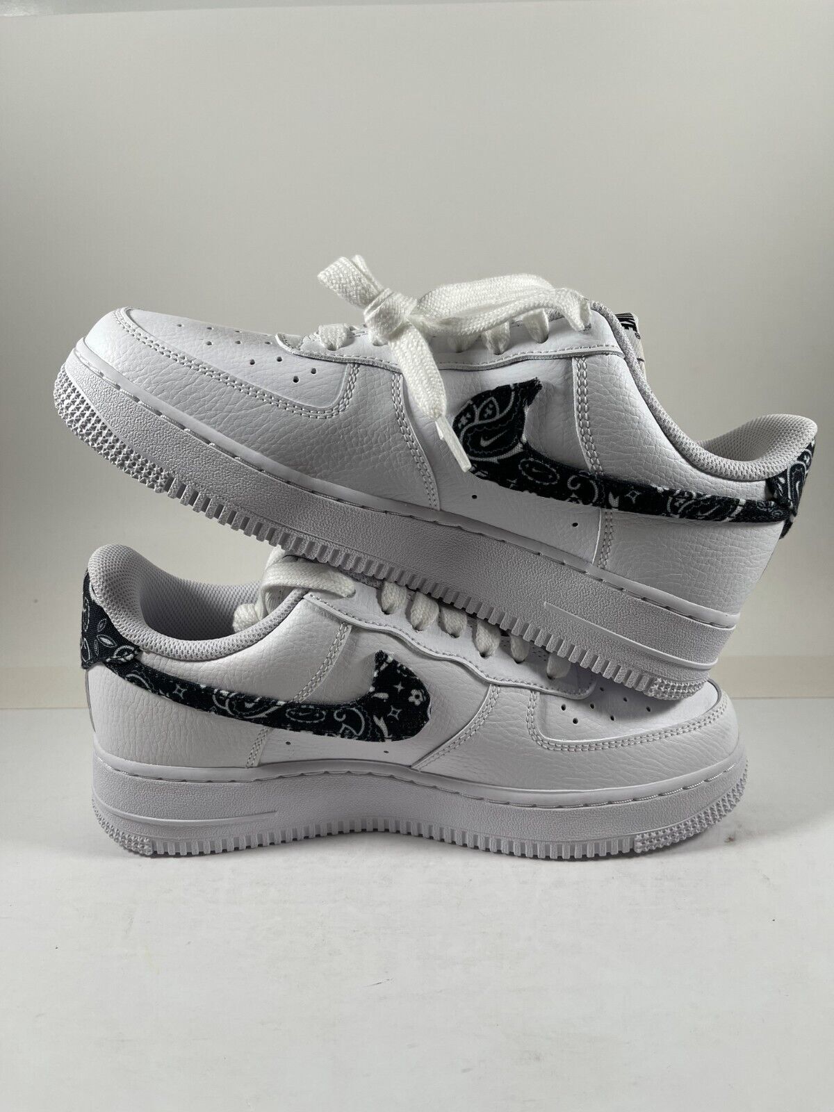 Size 8.5W - Nike Air Force 1 '07 Essentials Black Paisley Size 8.5W - Nike Air Force 1 '07 Essentials Black Paisley