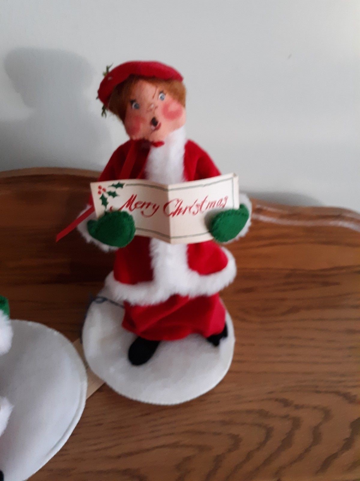 1988 & 1990 Annalee Christmas Woman Carolers 7265 W/ Tags