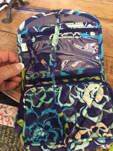 NWT Vera Bradley Authentic  Jewelry Case New With Tags Katalina  Blues